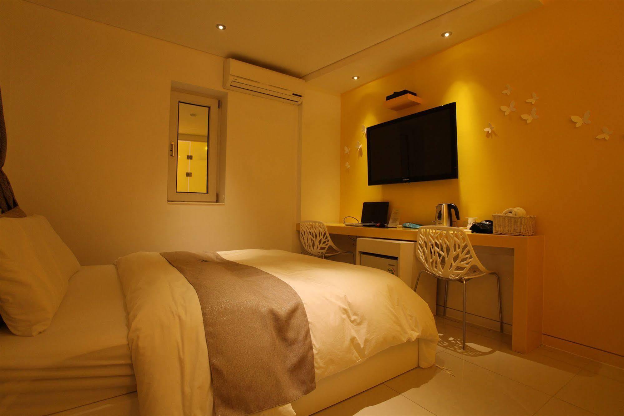 Hotel Jade Сеул Екстериор снимка