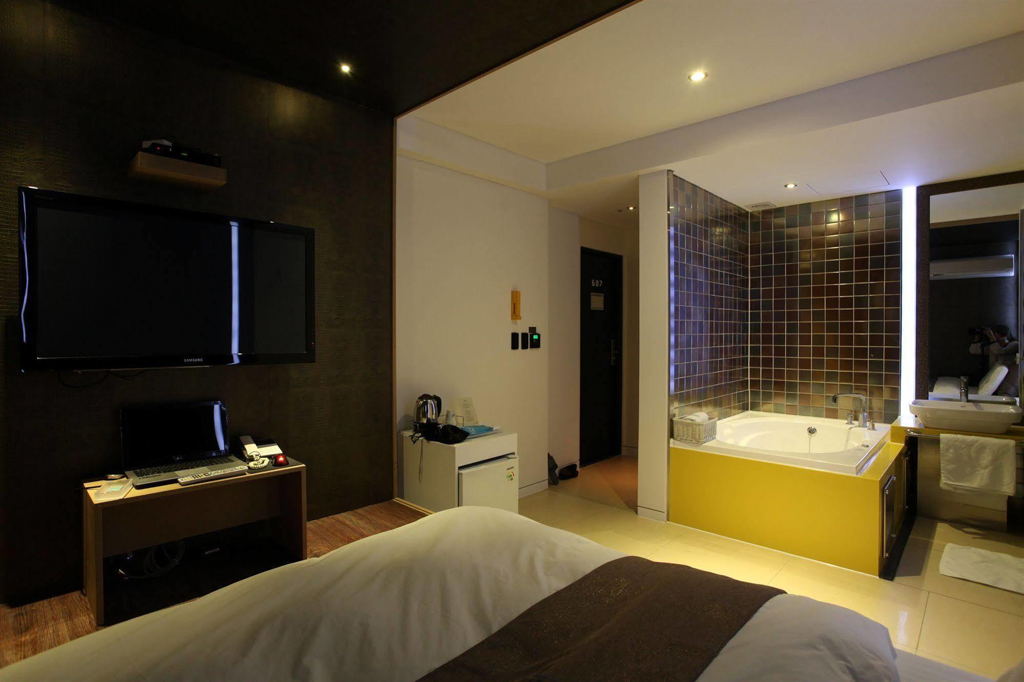 Hotel Jade Сеул Екстериор снимка